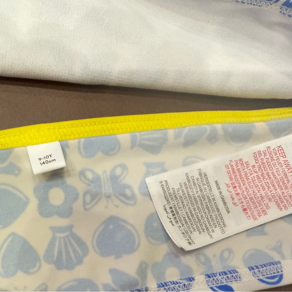 Like New Mini Boden Swimsuit 9/10Y 140cm - Picture 4 of 5